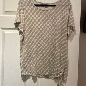 Chicos a size 2 beige, and white T-shirt with tie at the waist